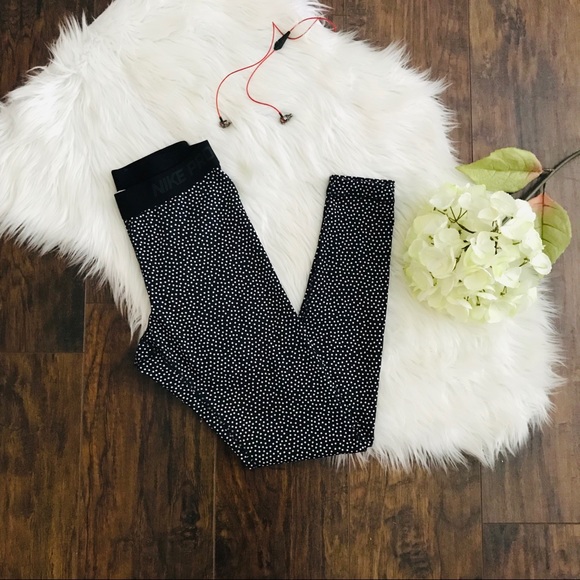 Nike Pants - Nike Full Length Fleece Lined Leggings With Dots